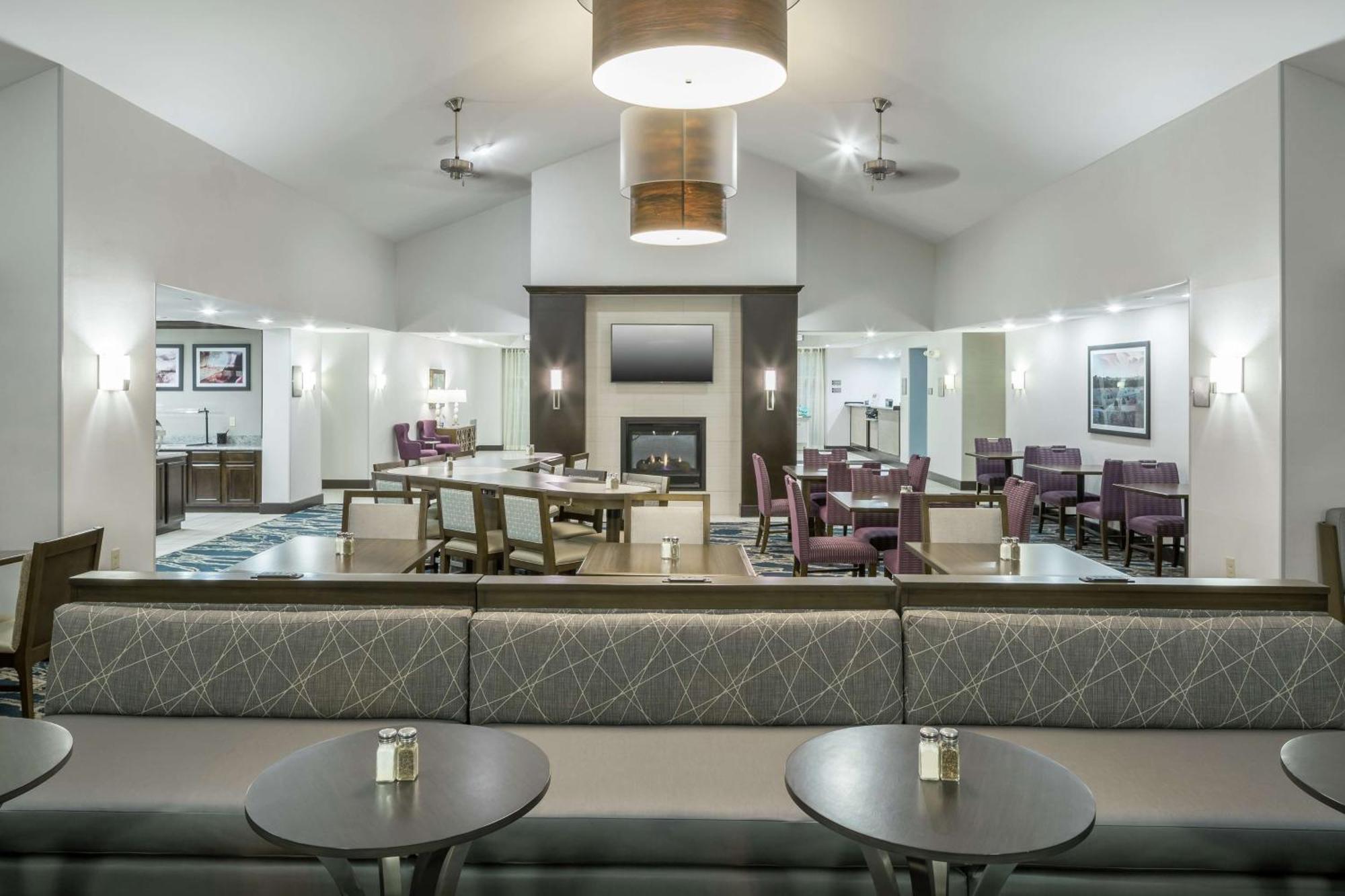 Homewood Suites By Hilton Cedar Rapids-North Dış mekan fotoğraf